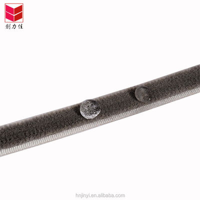 PP Fin อลูมิเนียม หน้าต่างและประตู สภาพอากาศ Strip Brush Seal สําหรับอพาร์ทเมนต์ ความสูง 3-25mm / ความกว้าง 3-50mm
