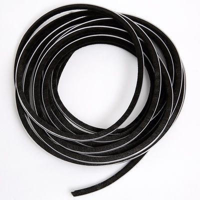 100% วัสดุ PP เนื้อผง Brush Seal ผ้าปู สายสภาพอากาศสําหรับประตูสัตว์เลี้ยง กันฝุ่น กันแมลง ป้องกันเสียง