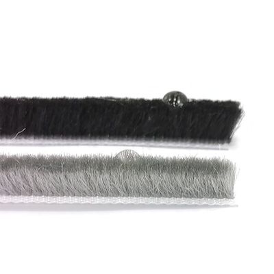 เส้นยางทรงตรา T เส้นยางหน้าต่างสภาพอากาศสําหรับวัสดุ 100% PP สีดํา/สีเทา/สีน้ําตาล/สีขาว/สีอื่น ๆ