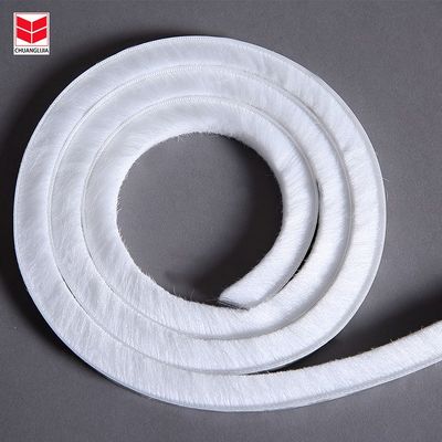 ISO9001 2008 ได้รับการรับรองความร้อนสูง ทนทาน Brush Seal Row Wool Pile Weather Strip สําหรับประตูเลื่อนอลูมิเนียม