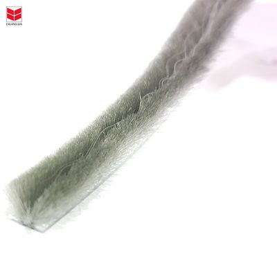 สีบ้าน สีดํา / สีเทา / สีน้ําตาล / สีขาว / อื่น ๆ ผลิต ผืนพลาสติกกันกระแทก สายสภาพอากาศที่มีปีกสําหรับประตูเลื่อน
