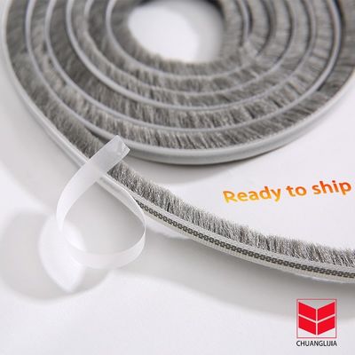 ปรับปรุงอากาศ Stripping สําหรับกระจกเลื่อน สี สีดํา / สีเทา / สีน้ําตาล / สีขาว / อื่น ๆ ความสูงค้อน 3-25 มม / ความกว้าง 3-50 มม
