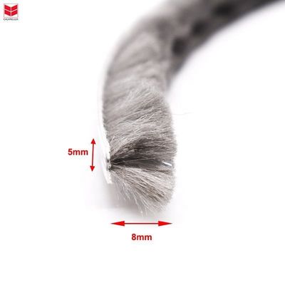 100% Pp วัสดุ Wool Pile Weather Strip ด้วยสไตล์การออกแบบที่ทันสมัยและ ISO9001 2008 ใบรับรองจาก สีสีเทาดํา